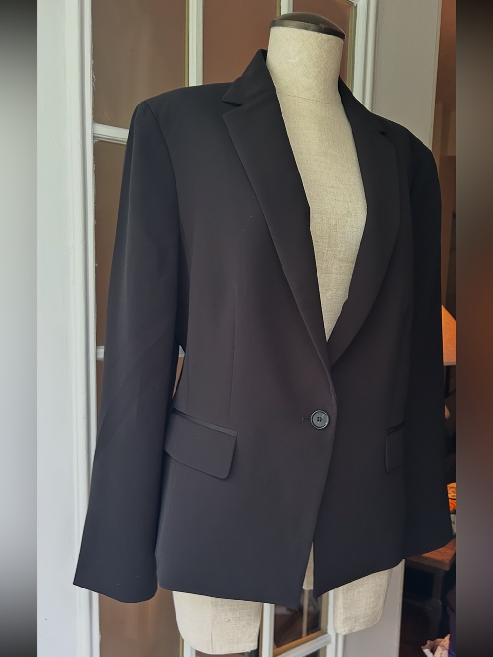 Ann Taylor Classic Black Women's Suit Jacket and Pants Set sz. 12. Nwt - Picture 7 of 16